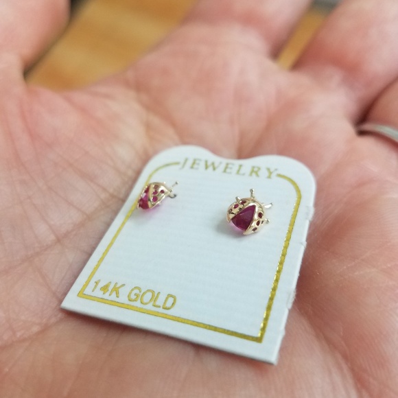 14k Yellow Gold Lady Bug Baby Girls Stud Earrings - Picture 7 of 8